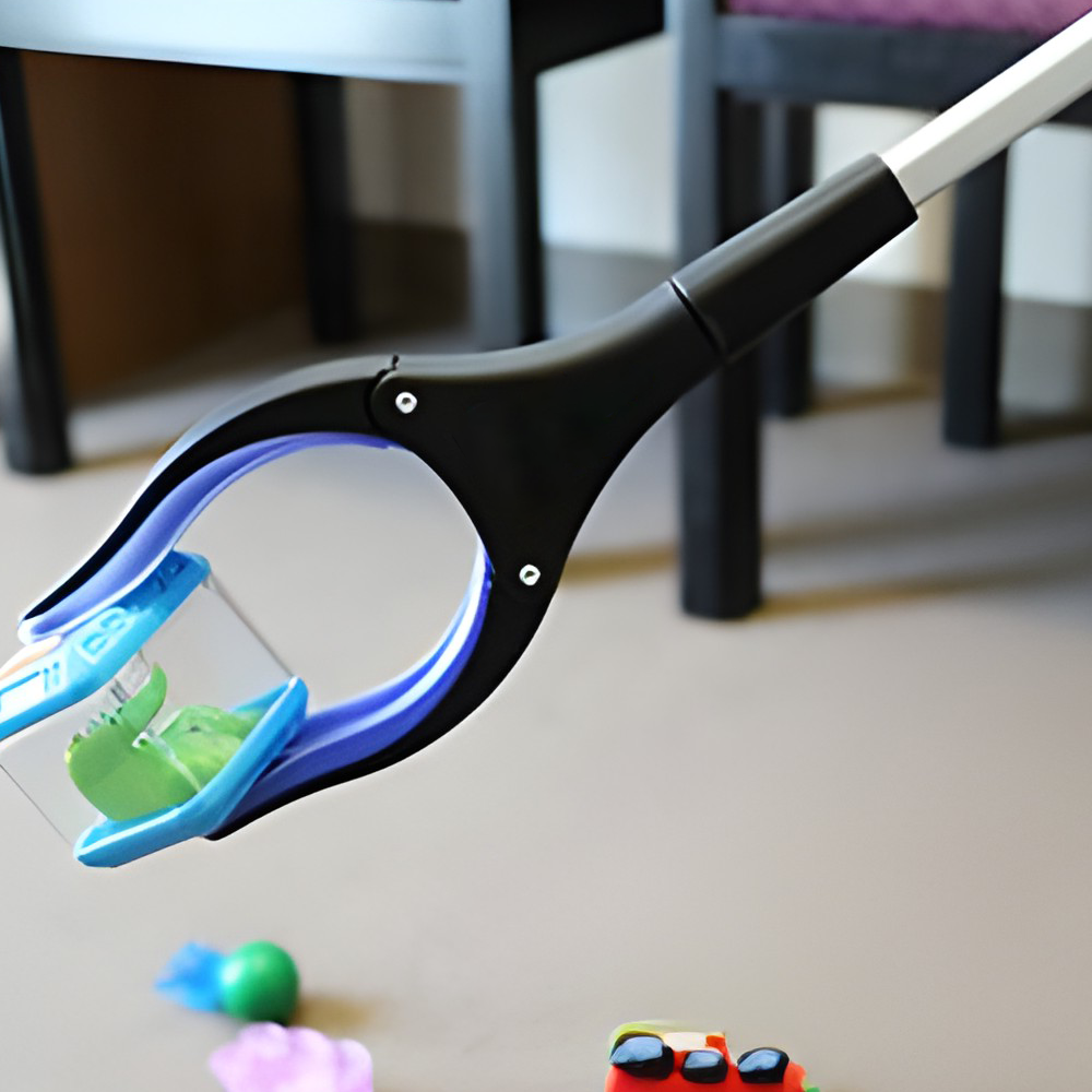Grabber Stick with Rotating Jaw and 32 in Reach, Foldable Design