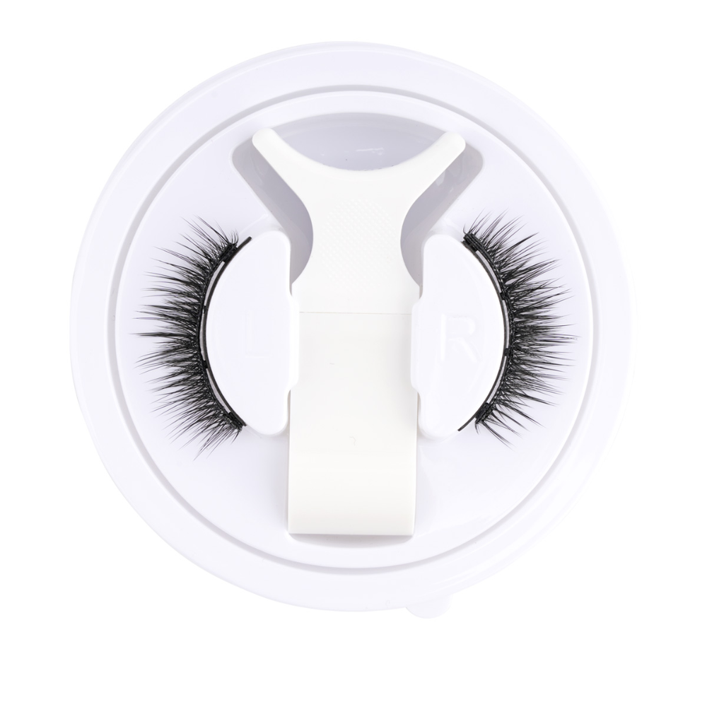 Magnetic 3D Eyelashes with Tweezer Applicator, Reusable and Glue-Free