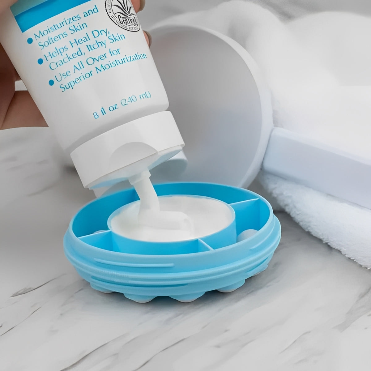 Extendable Back Lotion Roller with Detachable Head and Massage Action